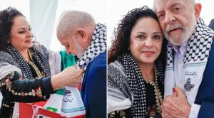 El presidente Lula se hizo una foto en agosto con una kufiya palestina en el que estaba escrito en árabe: «Jerusalén es nuestra. Ya vamos».